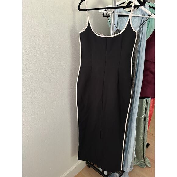 Paris Georgia Heart Dress in Black & White - Picture 10 of 16